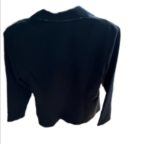 Vintage Scarlet Blazer - Picture 2 of 3